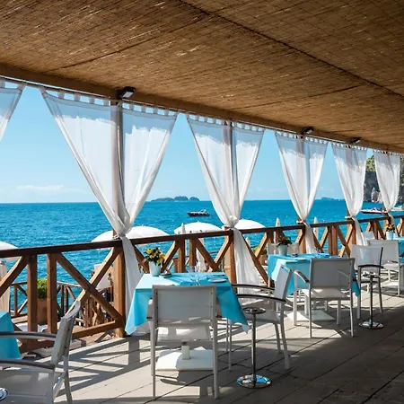 Hotel Le Agavi 5*