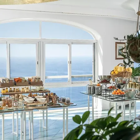 מלון Le Agavi 5*