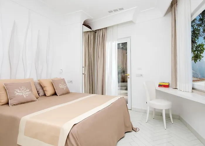 Le Agavi Ποζιτάνο